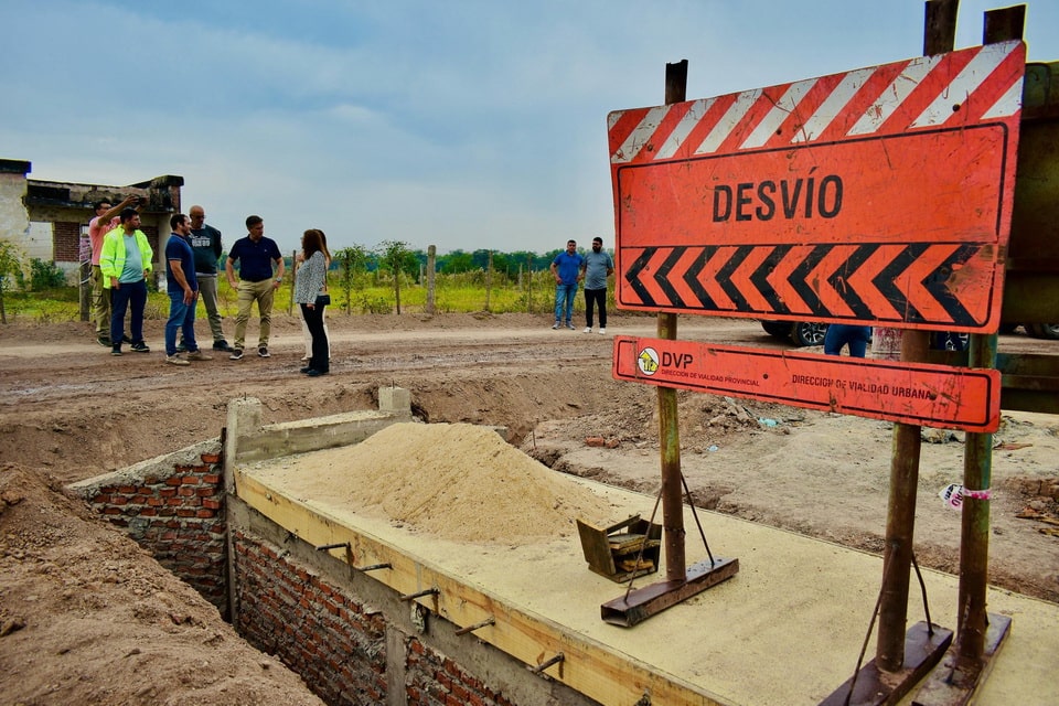 Acceso a Pampa Almirón: avanza la obra de pavimentación