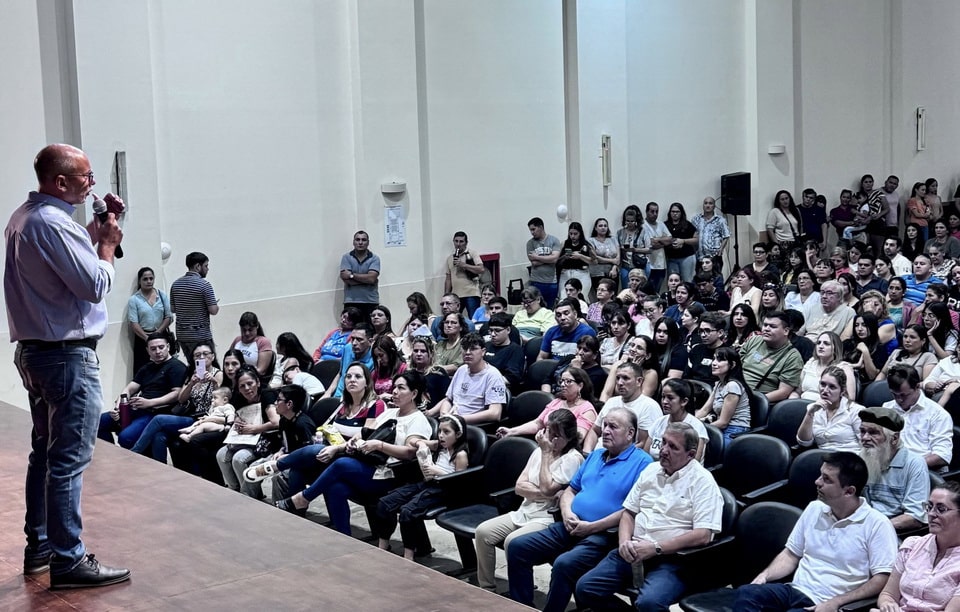 Nueva entrega de viviendas en Sáenz Peña: el IPDUV concretó el sorteo